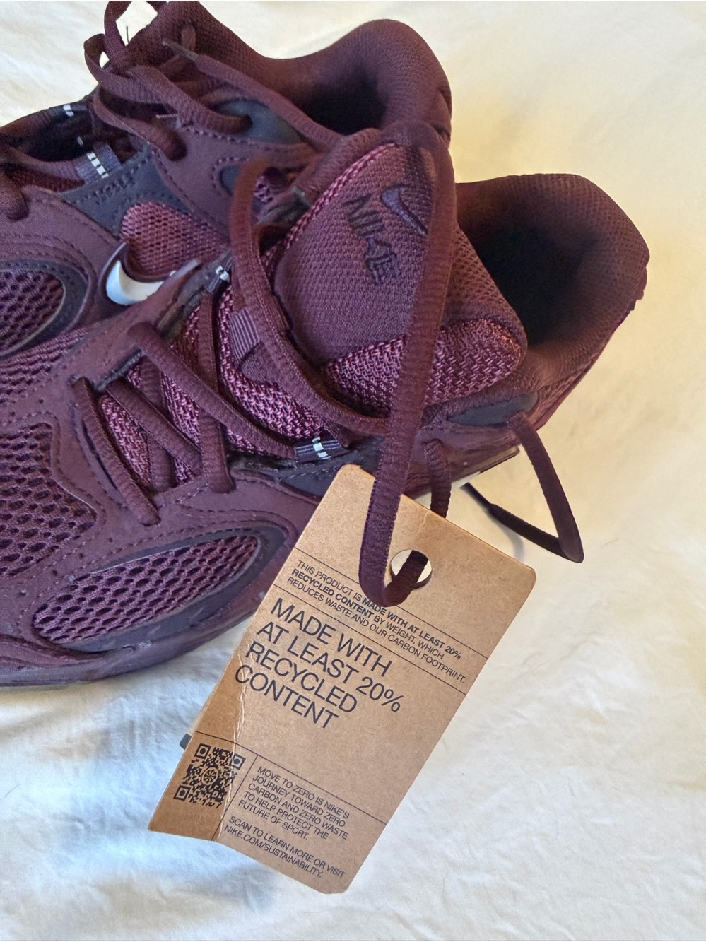 Nike V5 Runner Burgundy Crush - Picture 6 of 6